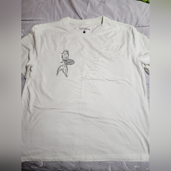 NWOT Pale Green Mermaid T-Shirt - Picture 1 of 3